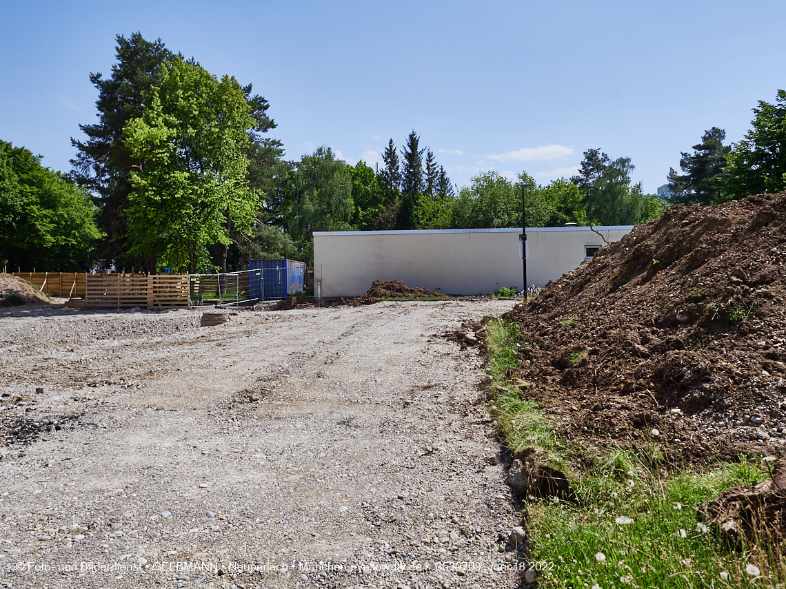 18.06.2022 - Baustelle zur Mütterberatung und Haus für Kinder